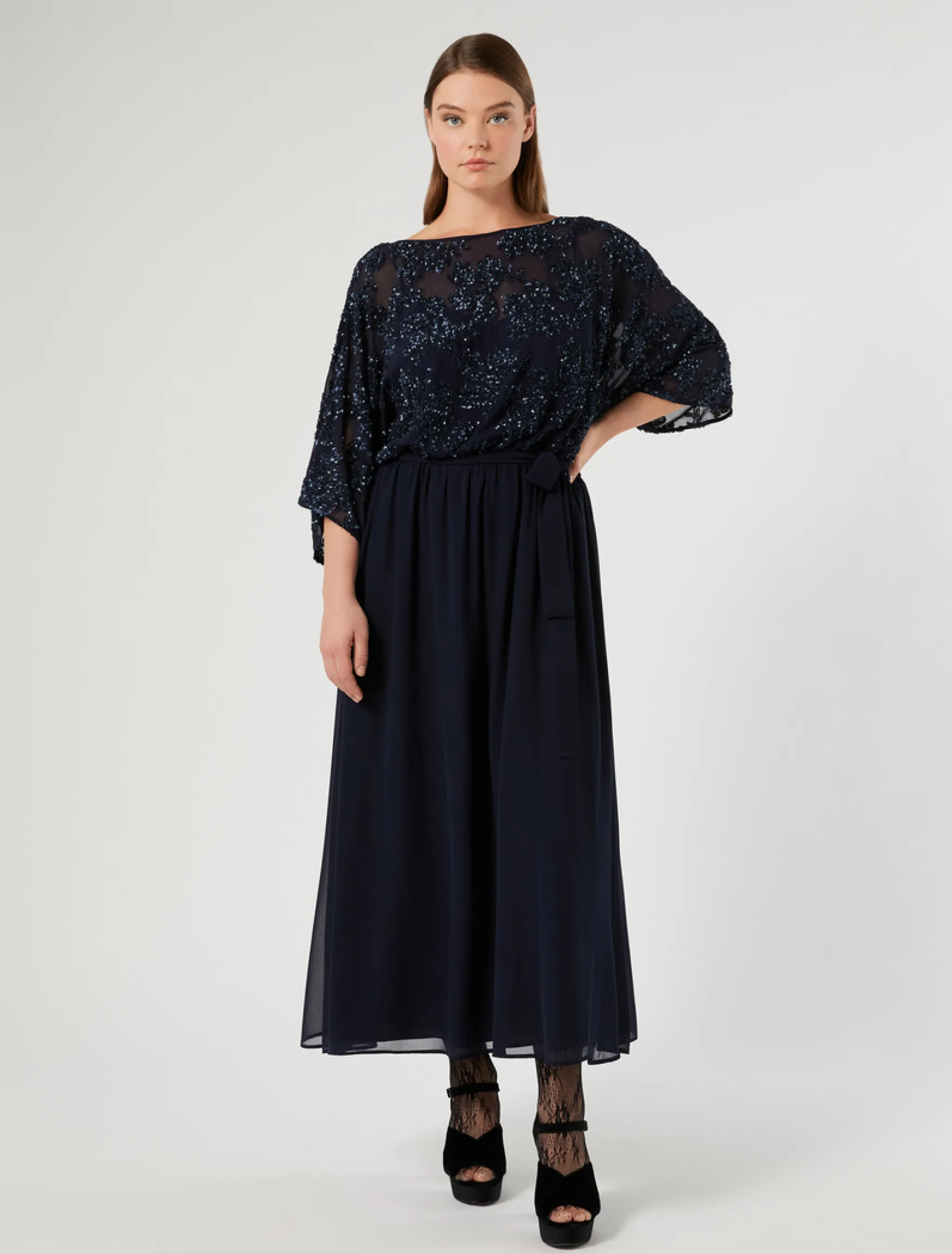 Abito in chiffon con paillettes e georgette - BLU NOTTE