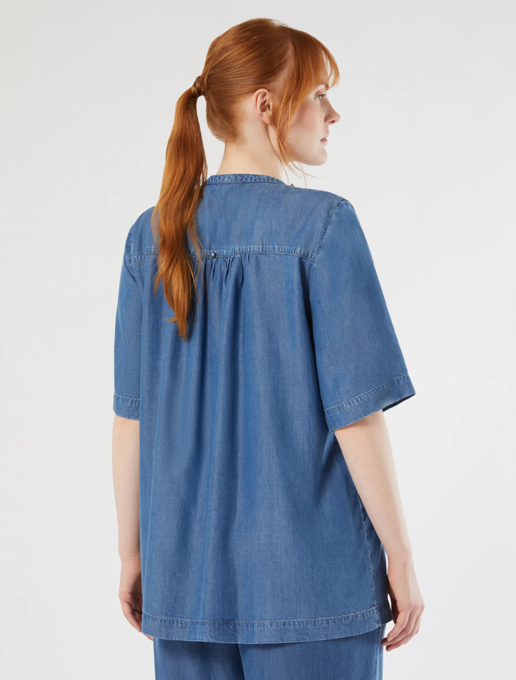 Blusa in denim con ricamo - BLU