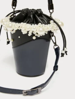 Borsa a secchiello con perle - NERO