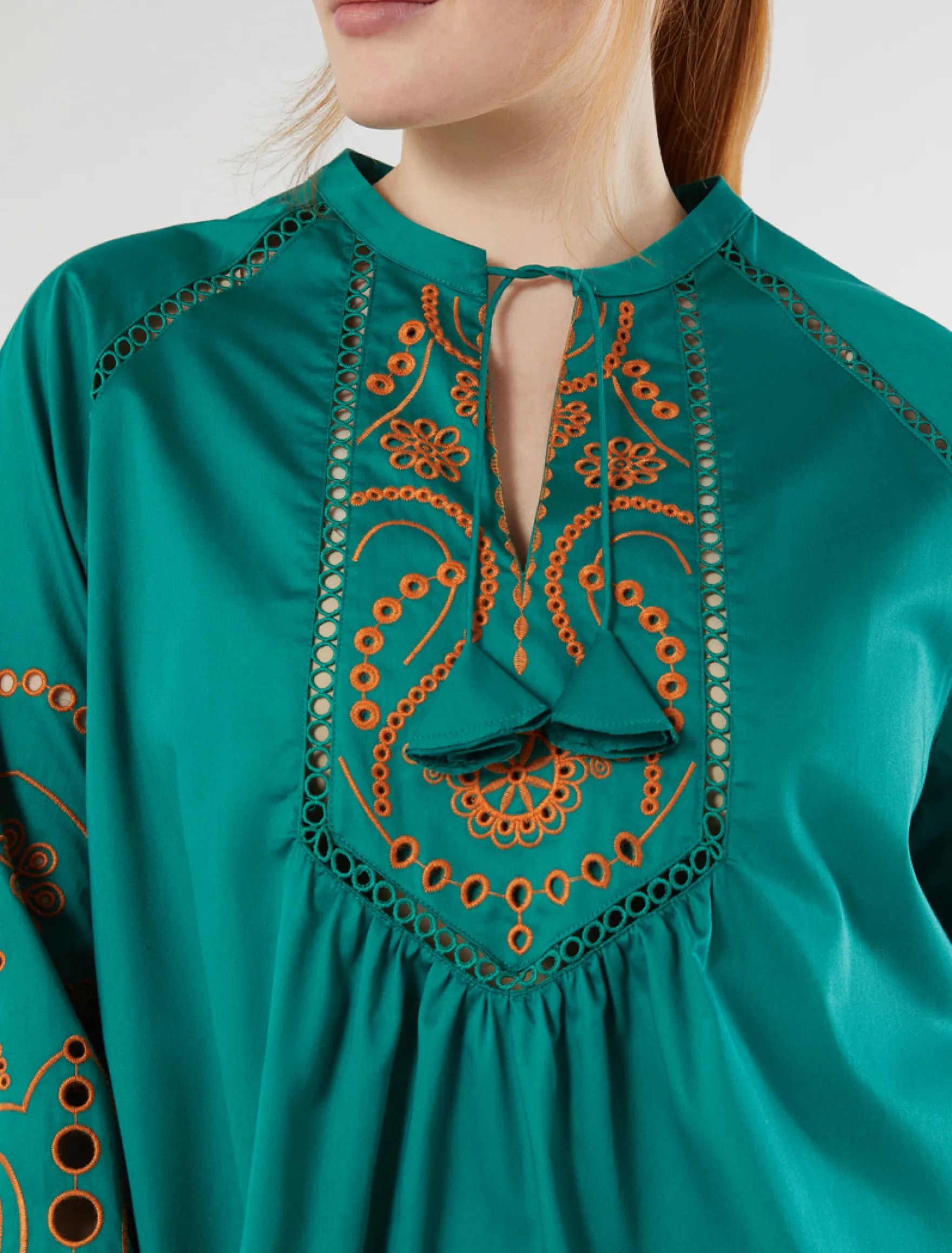 Casacca in raso di cotone con ricamo - VERDE