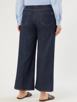 Jeans ampi in denim stretch - BLU NOTTE