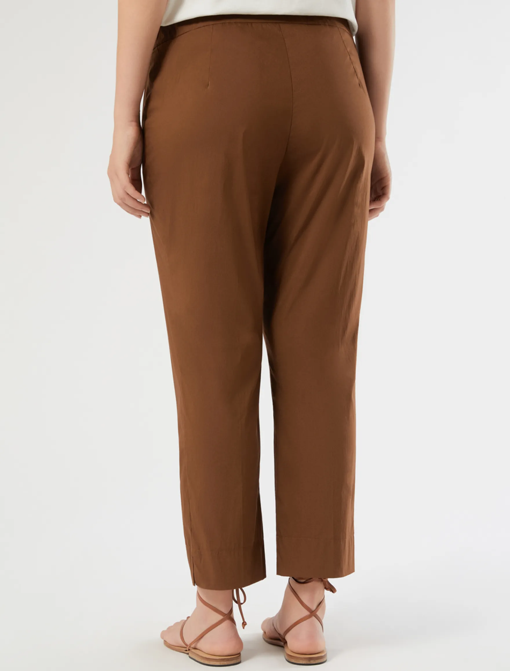 Pantaloni slim fit in cotone e nylon - MARRONE