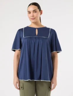 T-shirt in jersey con ricamo - BLU MARINO