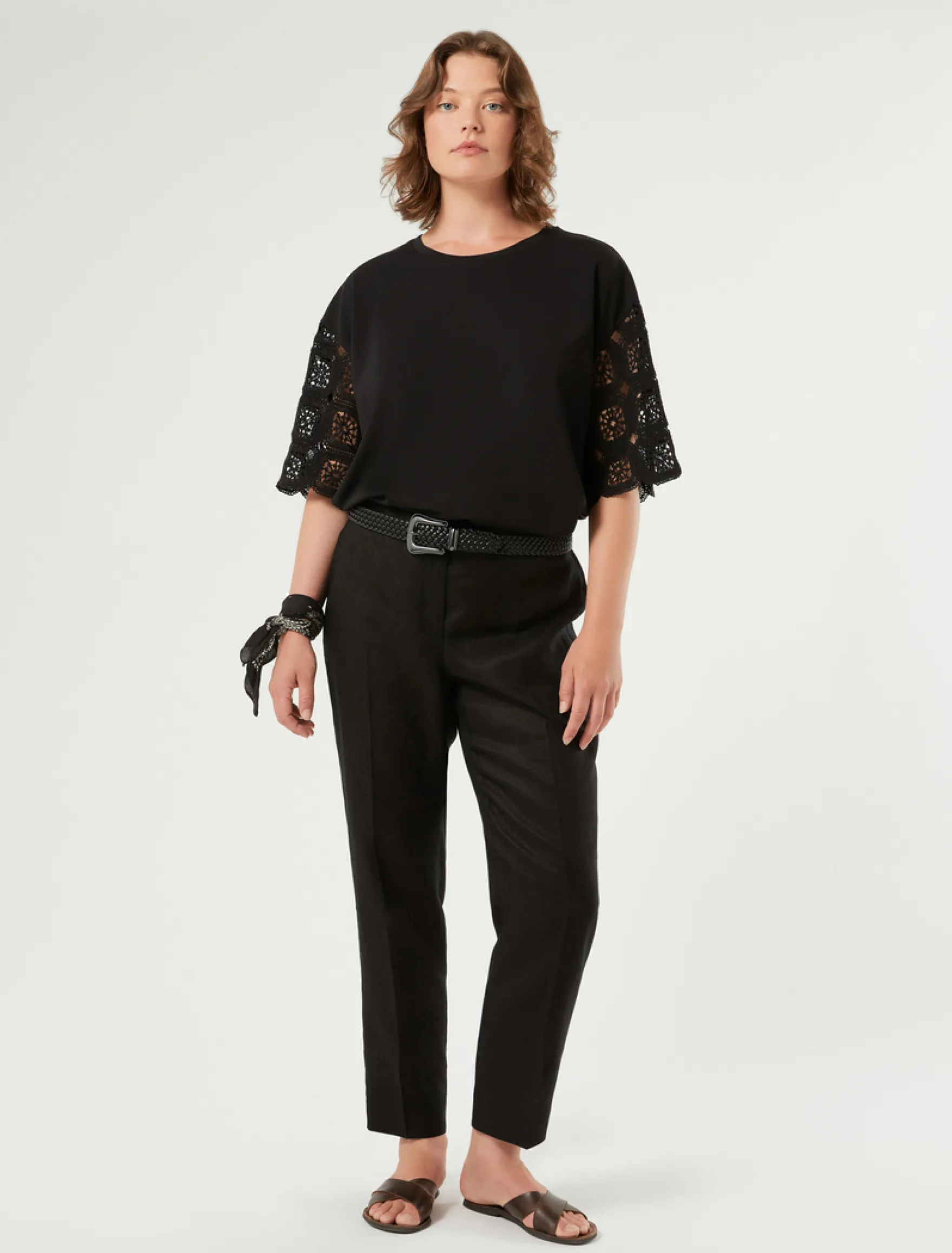T-shirt in jersey di cotone e crochet - NERO